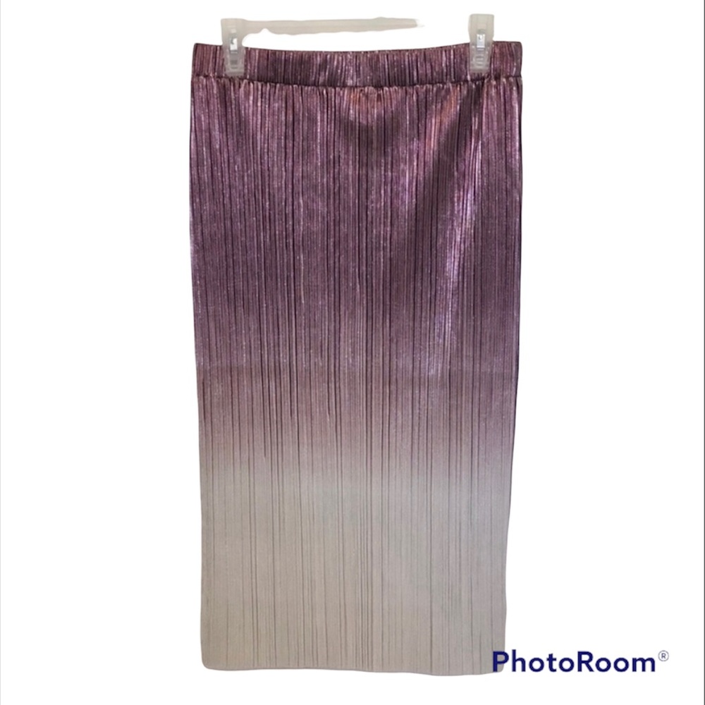 NWT Metallic MIDI skirt